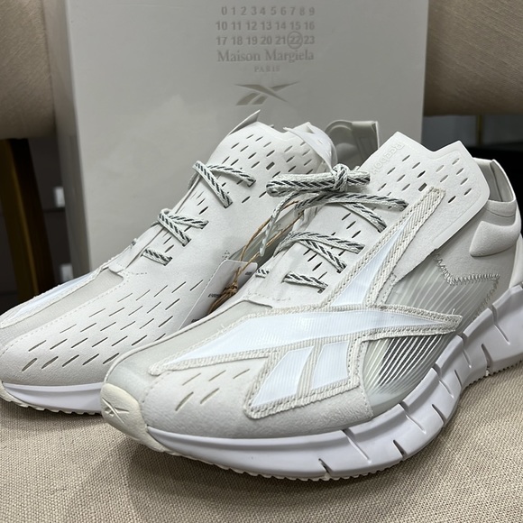 Maison Margiela x Reebok Zig 3-D Memory Of GW5008 White Sneakers - Picture 5 of 12
